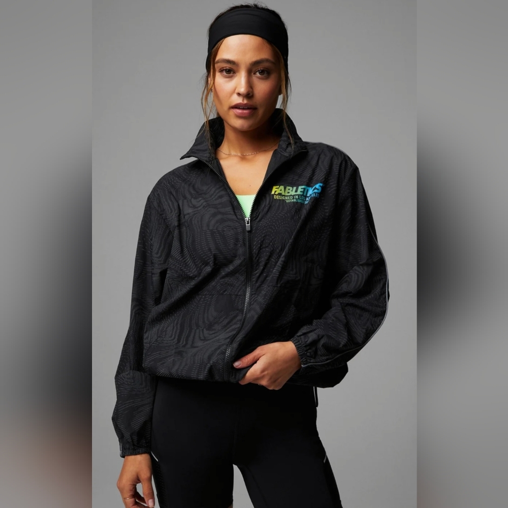 Fabletics Oversized Windbreaker Jacket. Small - image 1